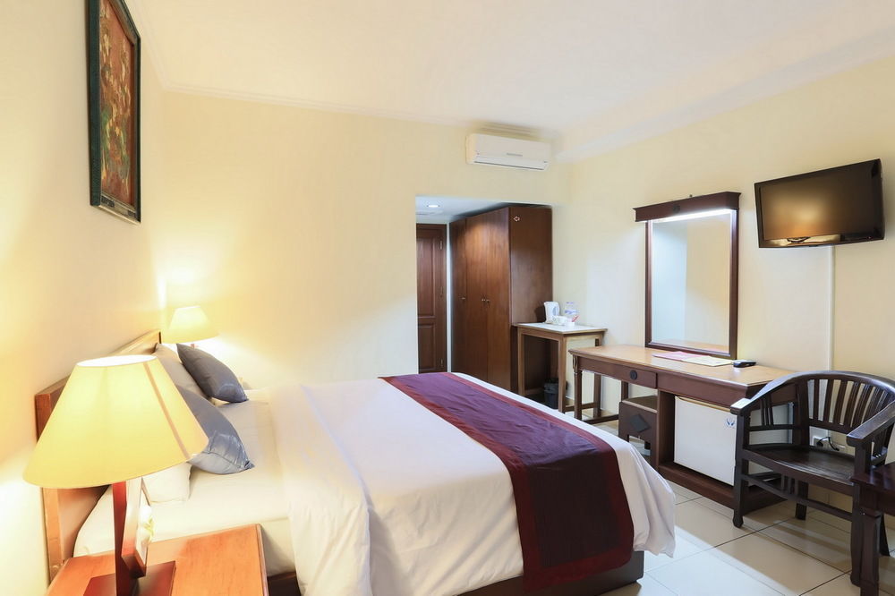Hotel Reddoorz @ Raya Kuta Kuta Lombok Esterno foto