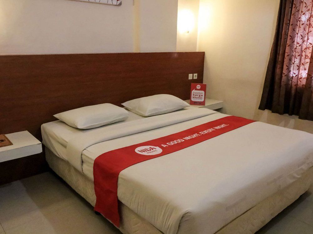 Hotel Reddoorz @ Raya Kuta Kuta Lombok Esterno foto
