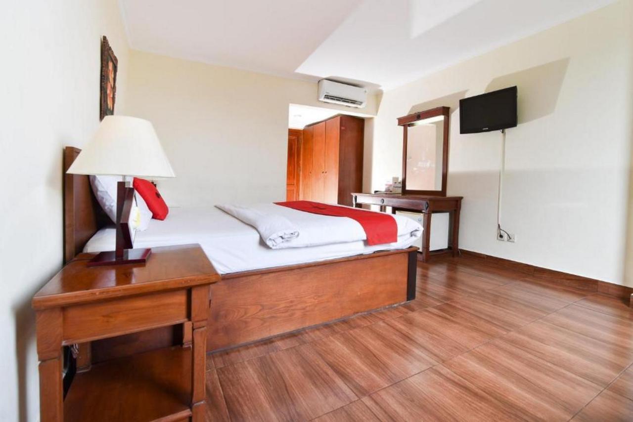 Hotel Reddoorz @ Raya Kuta Kuta Lombok Esterno foto